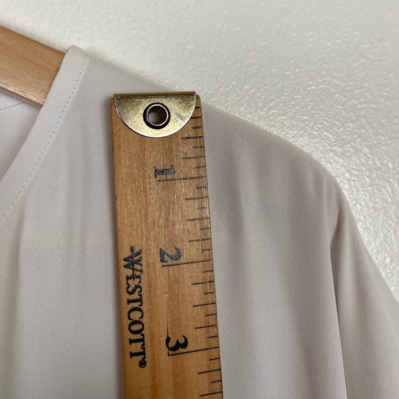 Chico's Exploded Ikat Crepe Top Size 4 US XXL V-Neck Chiffon Semi Sheer Summer - Picture 5 of 8